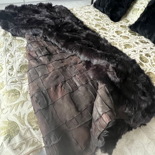 Tuscan Shearling Throw | Fur Blanket | Sheepskin Rug | Dark Chocolate - ScentiMelti Home Fragrance, Beauty & Gifts UK