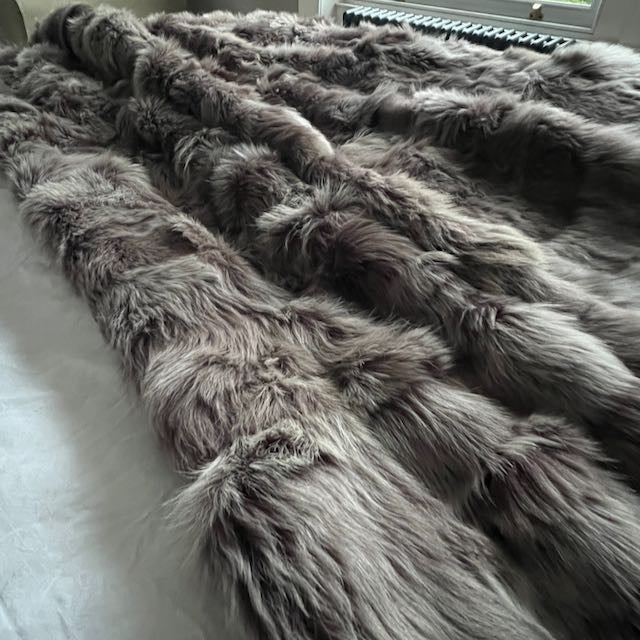 Tuscan Shearling Throw | Fur Blanket | Sheepskin Rug | Rich Mink Wildash London ScentiMelti Wax Melts