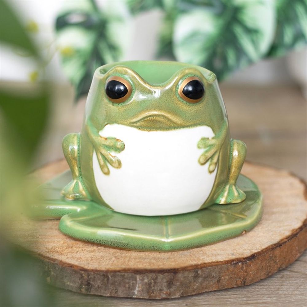 Frog Shaped Oil Burner on Lily Pad - ScentiMelti  Frog Shaped Oil Burner on Lily Pad