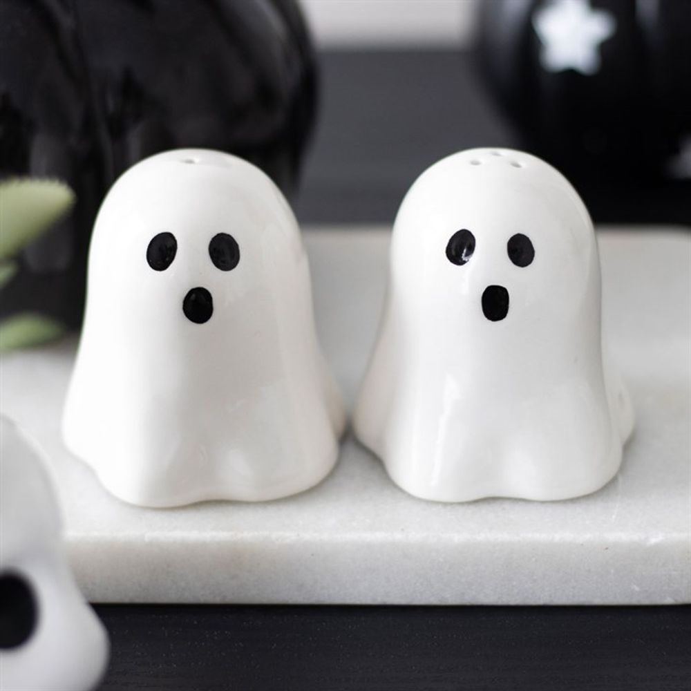 Ghost Salt and Pepper Shakers - ScentiMelti  Ghost Salt and Pepper Shakers