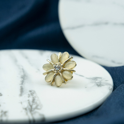 Floral Multiple Design Daisy Enamel Teenager School Bag Single Brooch Pin - ScentiMelti Home Fragrance, Beauty & Gifts UK